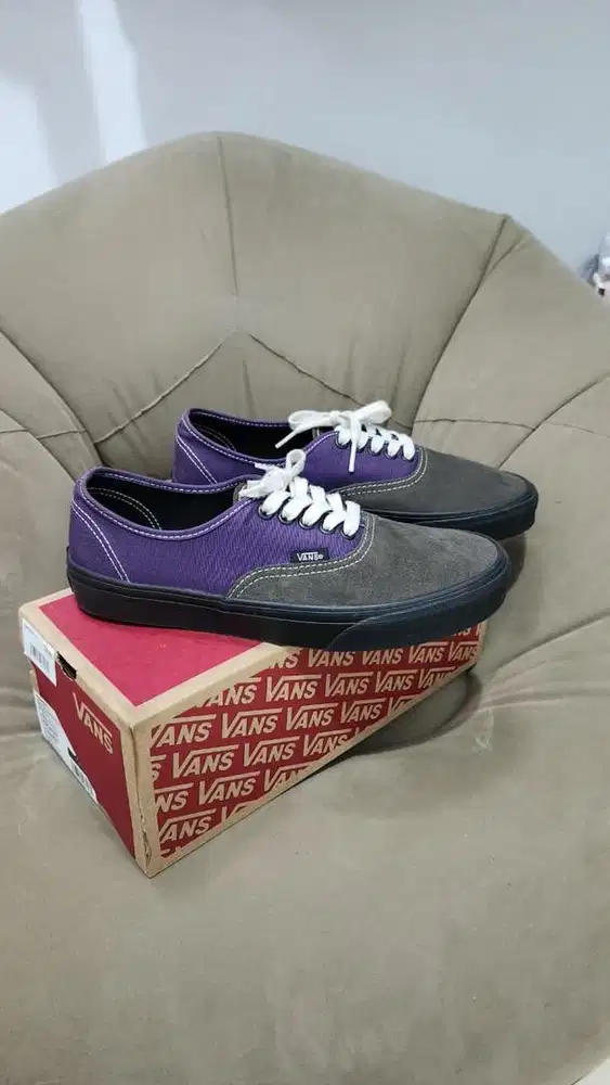 VANS AUTHENCTIC Size 40.5 26cm