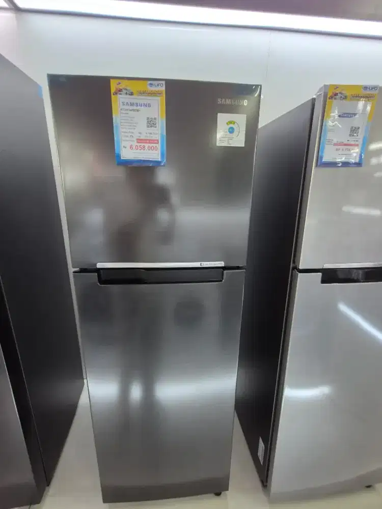KULKAS SAMSUNG RT25FARBDB1