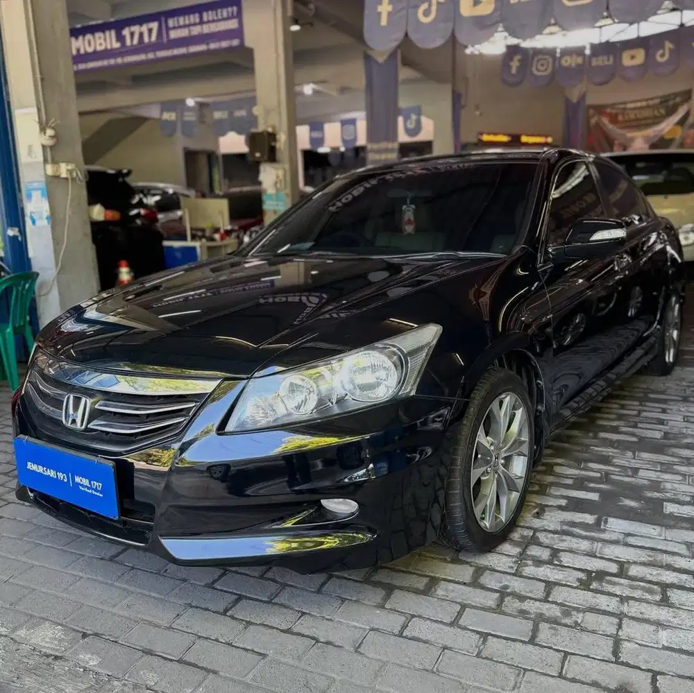 HONDA 2012 ACCORD 2,4 VTi A/T HITAM MEWAH MURAH MOBIL1717 JEMURSARI