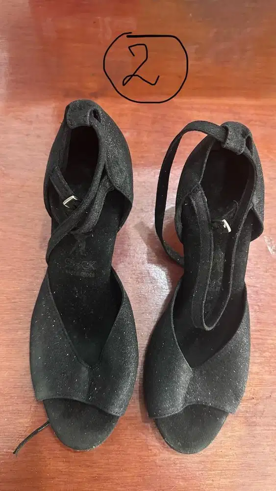 Sepatu Dansa Salsa ukuran 3 1/2