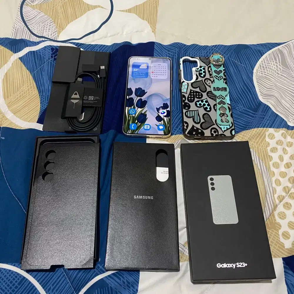 Samsung Galaxy S23+ S23 Plus S 23+ Plus 8/512 Cream, Mulus No Minus
