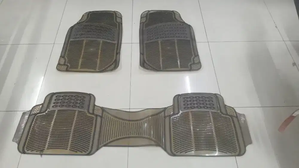 Karpet Mobil Karet Universal