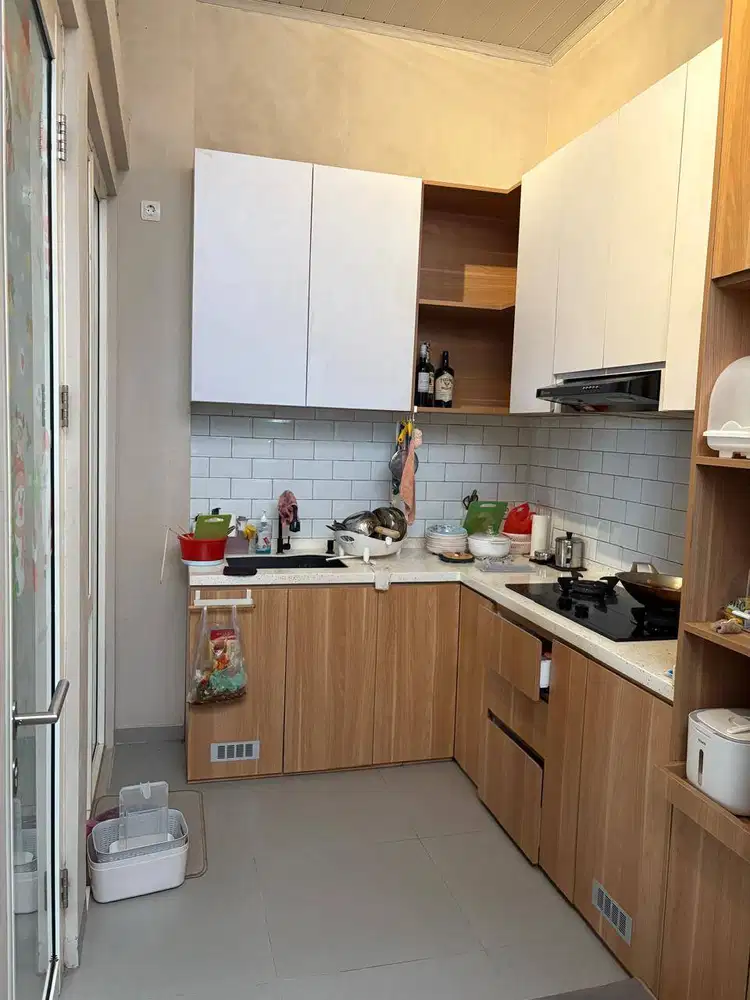 Dijual Rumah Siap Huni Suvarna Sutera, Lengkap CCTV lingkungan & Kolam
