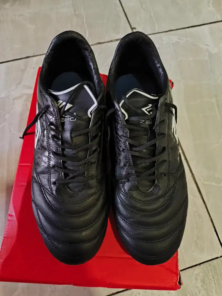 Dijual sepatu bola from zero size 41