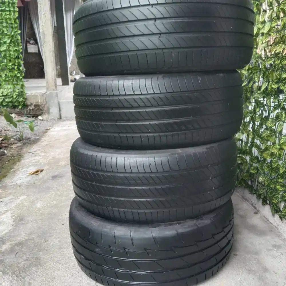 Ban Michelin 235 50 R18
