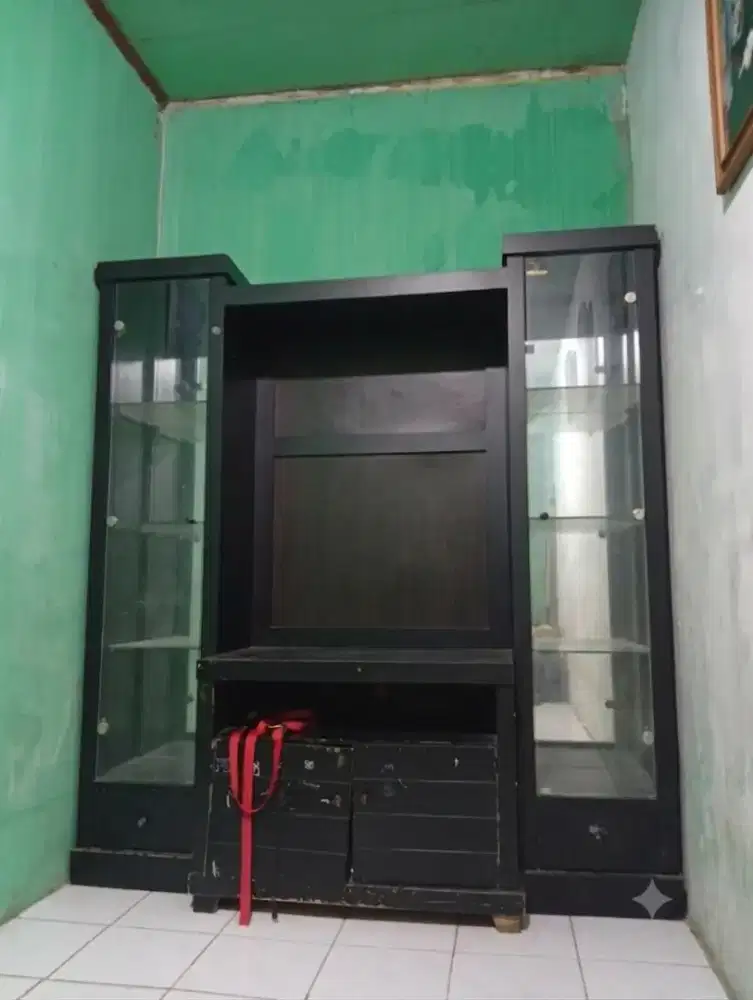 Buffet tv dan lemari pajangan minimalis