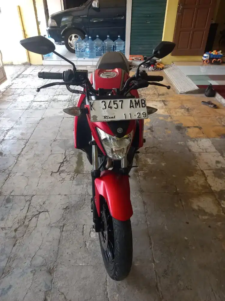 Vixion R 2019 Red