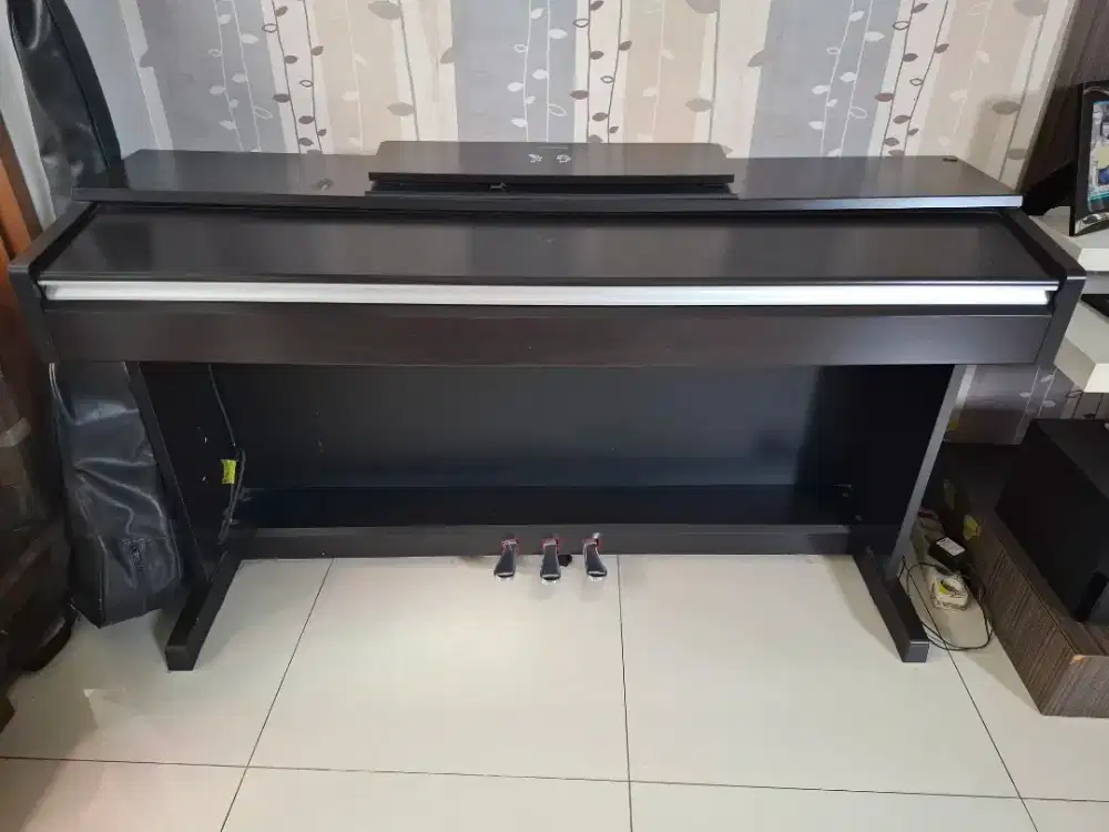 Yamaha Arius YDP-142