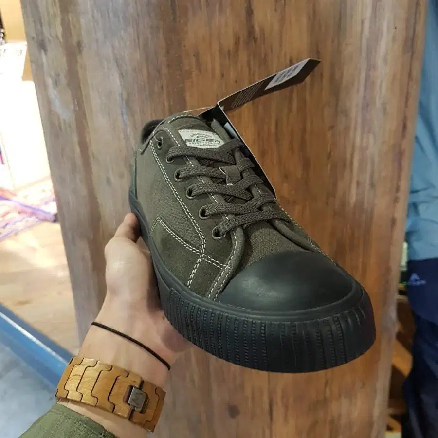 Sepatu riding touring eiger