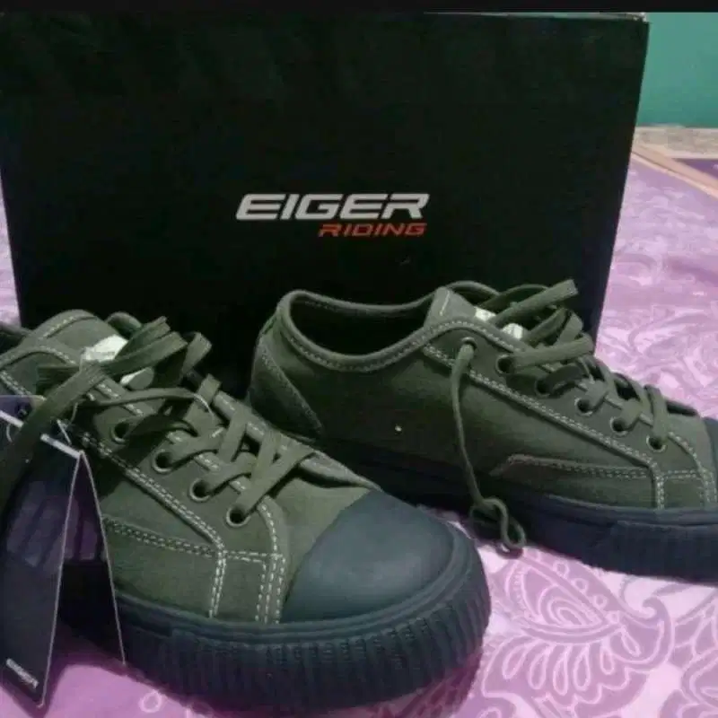 Sepatu Eiger riding touring uk 42 hijau
