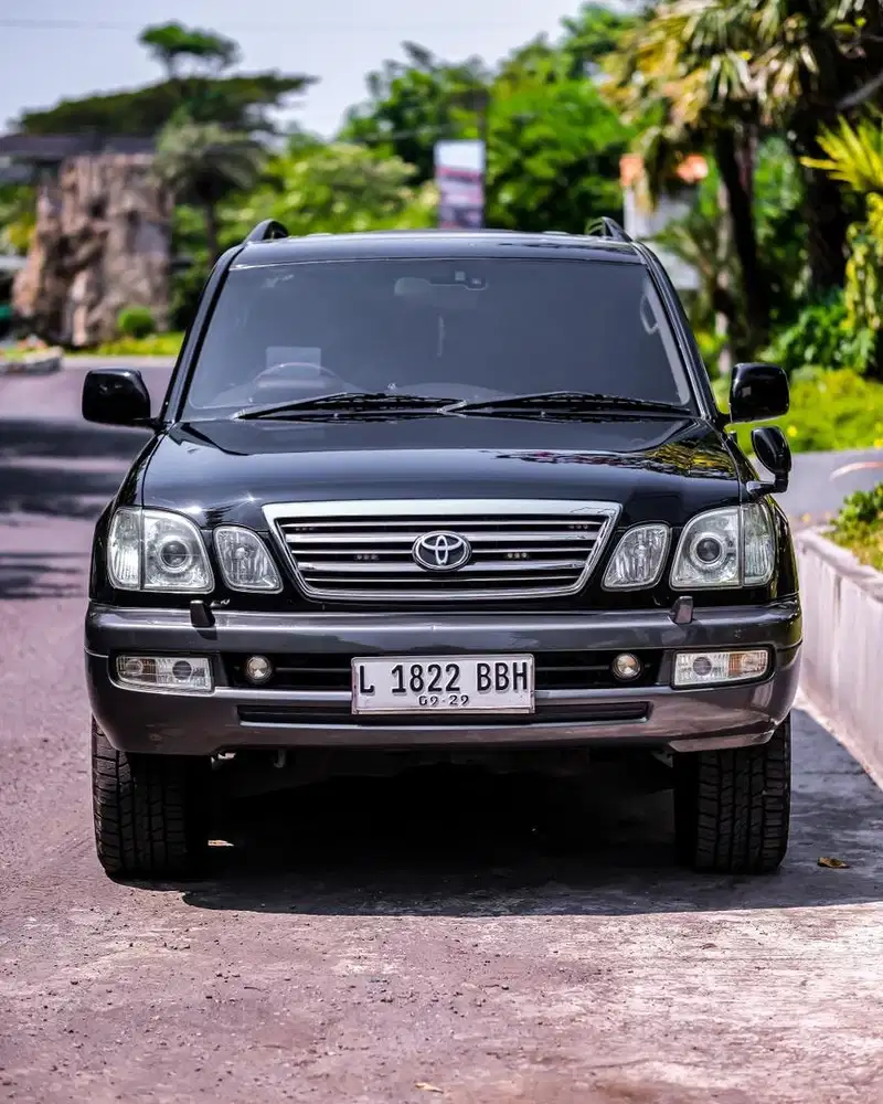 Toyota LandCruiser Cygnus V8 2004 Land Cruiser Vx-100 RARE