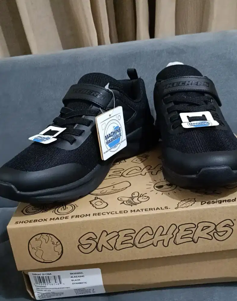 Sepatu Skechers Anak Baru Ukuran 37