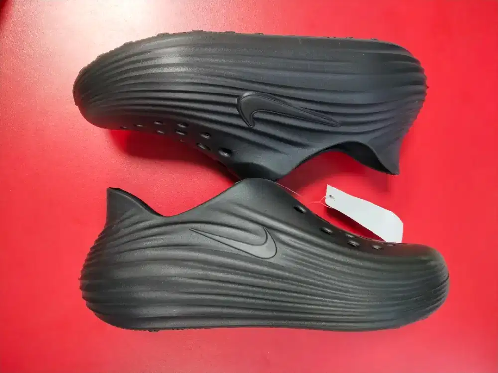 Sepatu sendal NIKE size 41 insole 26cm