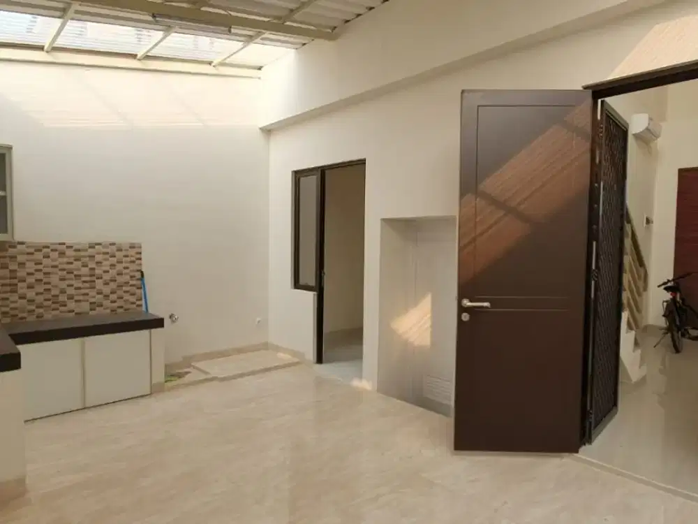 Sewa Murah! Rumah Mezzanine Semi Furnished Siap Huni Cluster Shinano, Cakung, Jakarta Timur, 030 Co 028