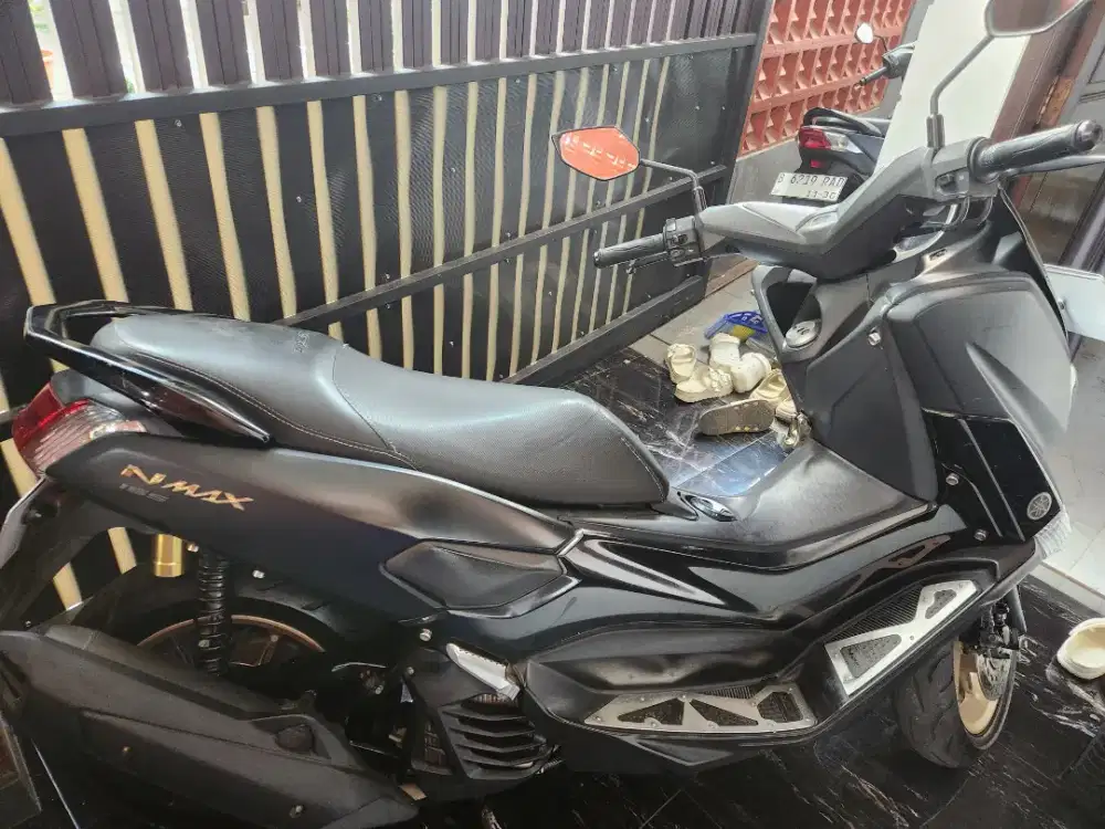Di jual cepat N Max 155 cc warna hitam Dop