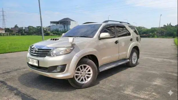 TOYOTA FORTUNER 2.5 G VNT A/T 2013/2014