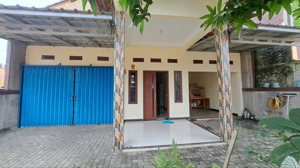 DIJUAL RUMAH TINGGAL PINGGIR JALAN RAYA