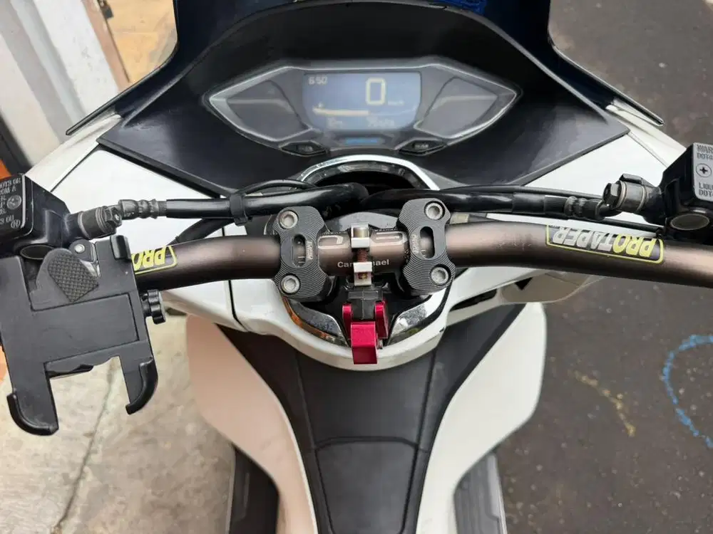 Bismillah jual motor pcx 160 cc thn 2022 istimewa