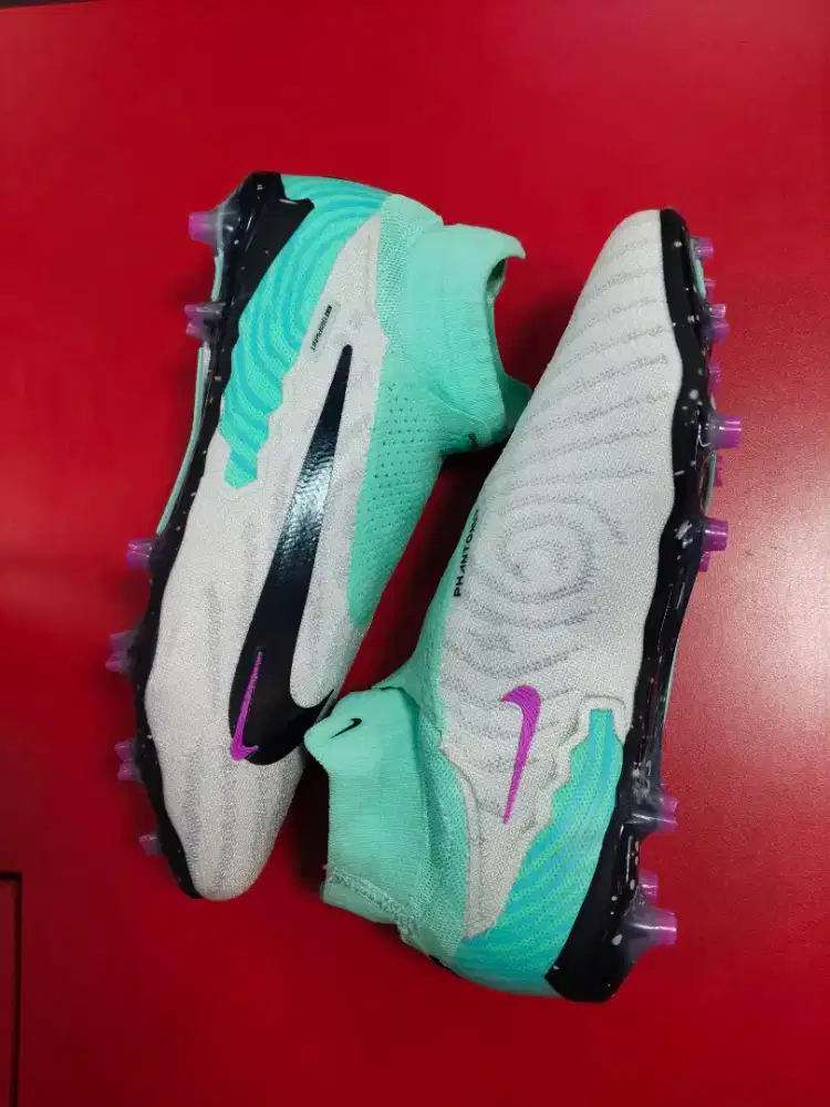 Sepatu bola Nike PHANTOM size 45 insole 29cm