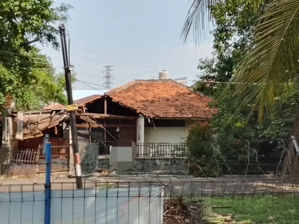 Dijual tanah 630m² ada bangunan rumah lamanya dlm komplek  pdk bambu
