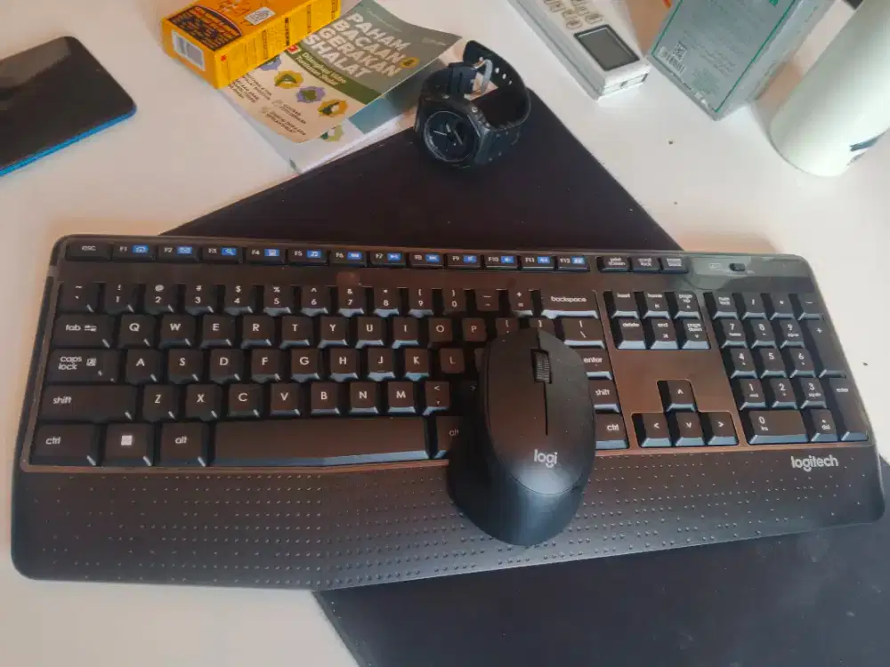 Keyboard dan mouse Logitech mk345