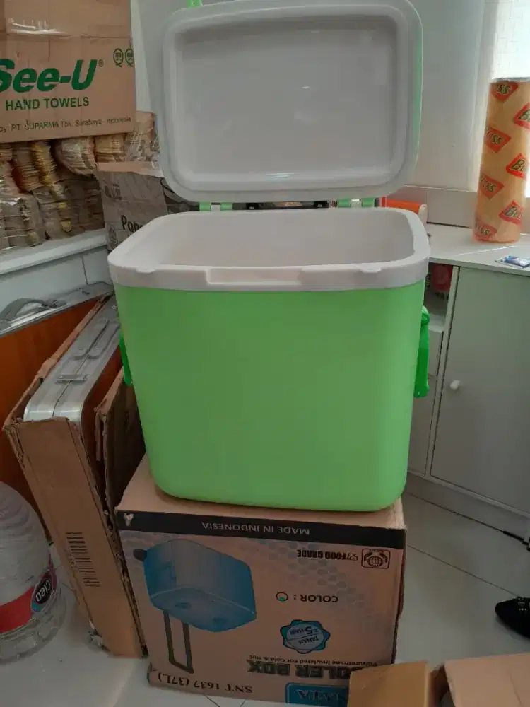 Cooler box es 37 Liter
