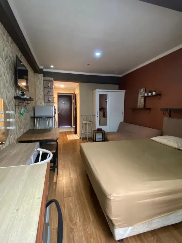 Disewakan Unit Apartement Emerald type Studio Full Furnish