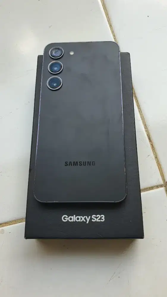 Handphone Samsung S23 reguler (MATI)