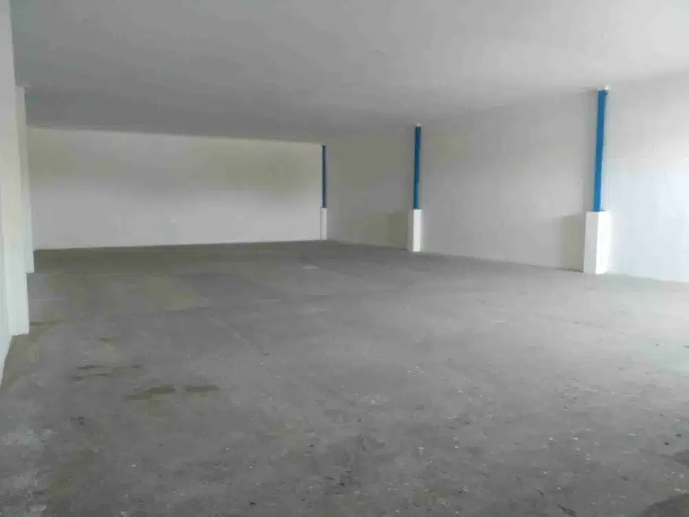 BANGUNAN GEDUNG DI SEWAKAN CCK UTK SHOWROOM KANTOR CAFE DLL JL RAYA NGINDEN