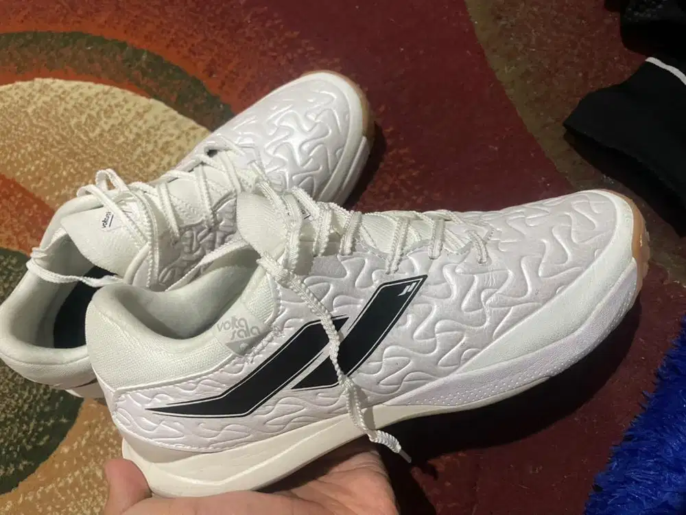 Sepatu Futsal Mills Voltasala Apex M2 Elite Size 43