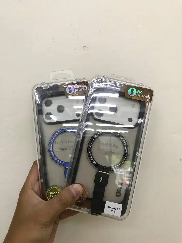 No Brandz Onyx Magsafe Standing Case iPhone 17 Pro