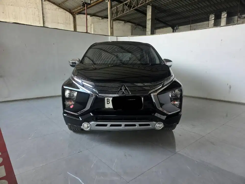 Mitsubishi Xpander Ultimate AT ( Matic ) 2019 Hitam plat genap Km 91rb