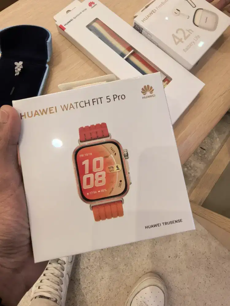Huawei Watch Fit 5 pro (Erafone Paskal Bandung)