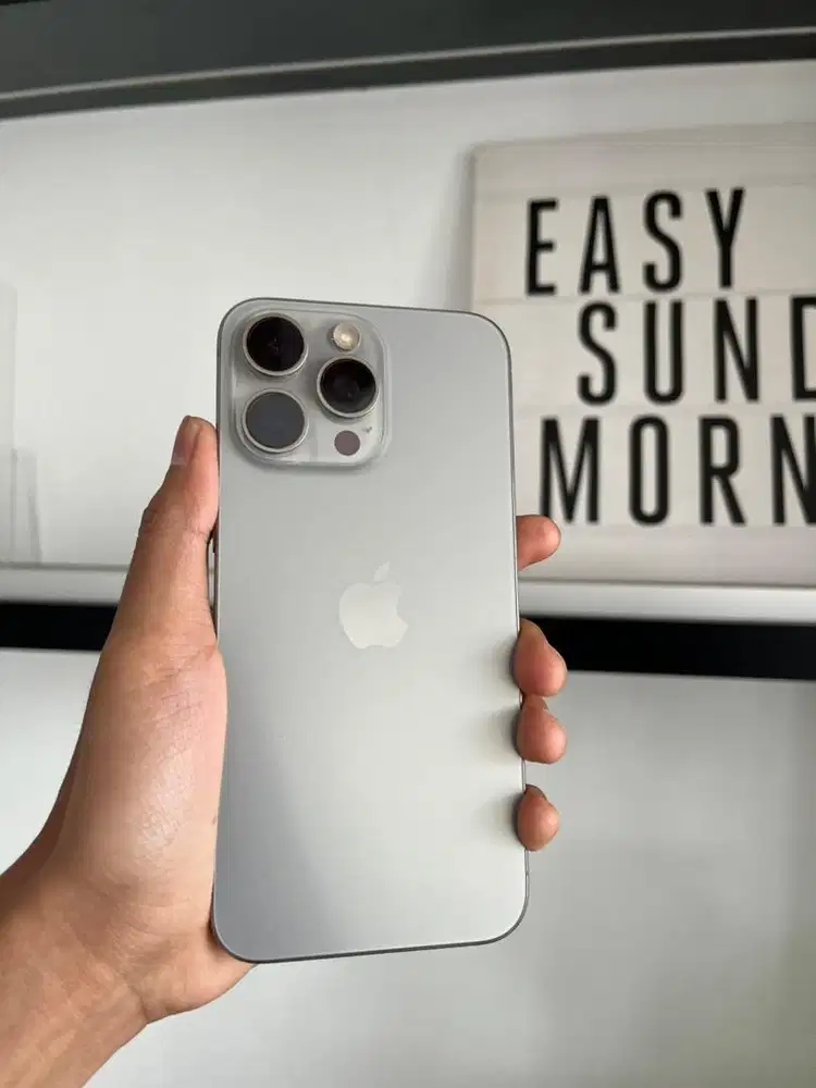 Jual iphone 15 pro max 256 ex ibox like a new
