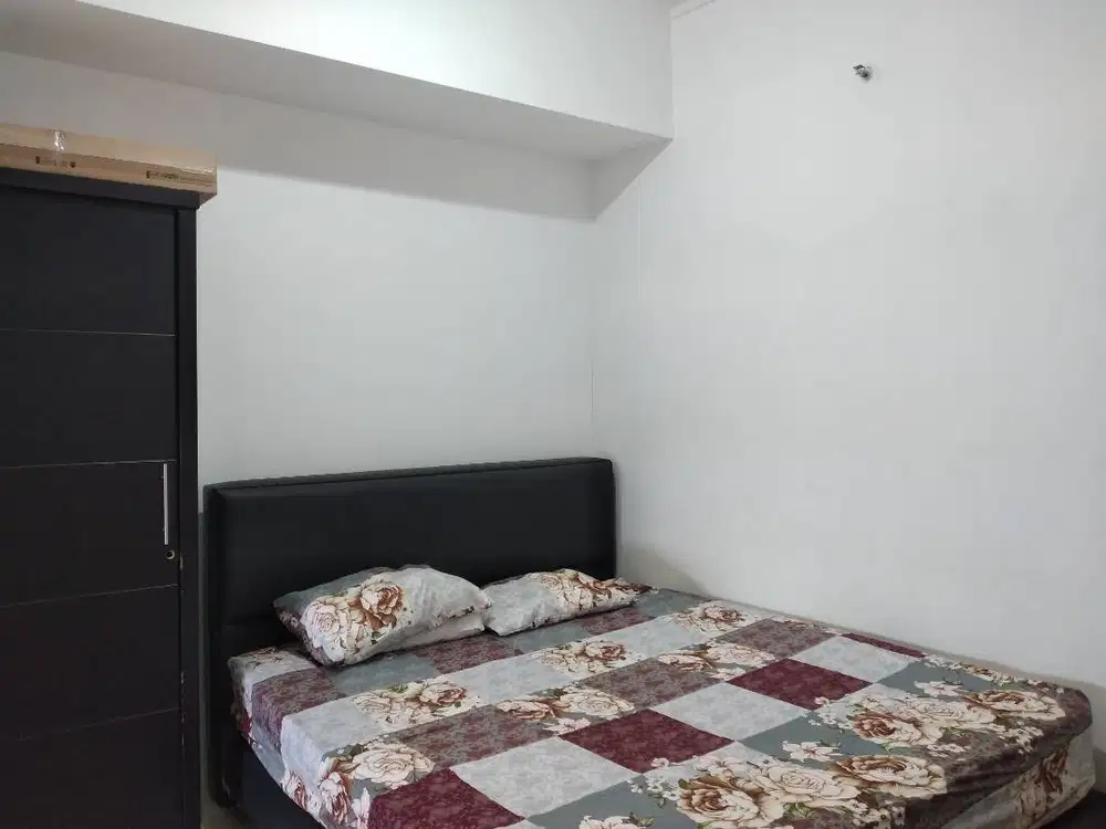 Sewa Apartement Furnished diatas Mall, Deket Halte Busway, Stasiun