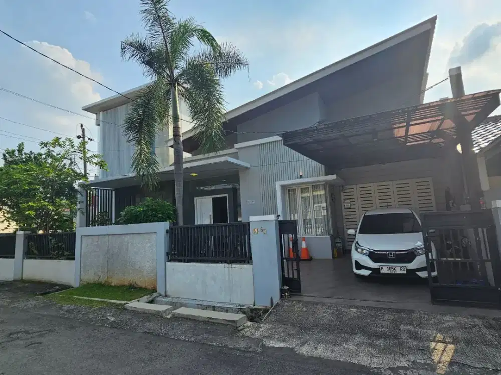 Jual Rumah Mewah hook 2 lantai di Ngesrep srondol Setiabudi full furniture