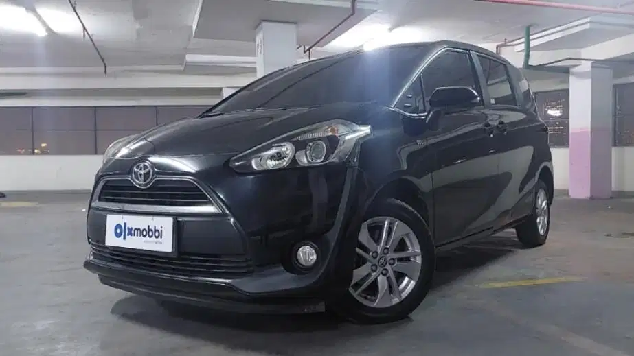 TDP 8, JT Toyota Sienta 1.5 G Bensin-AT Hitam 2018