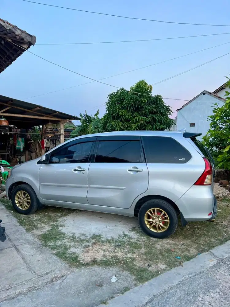 Xenia R sporty 2013