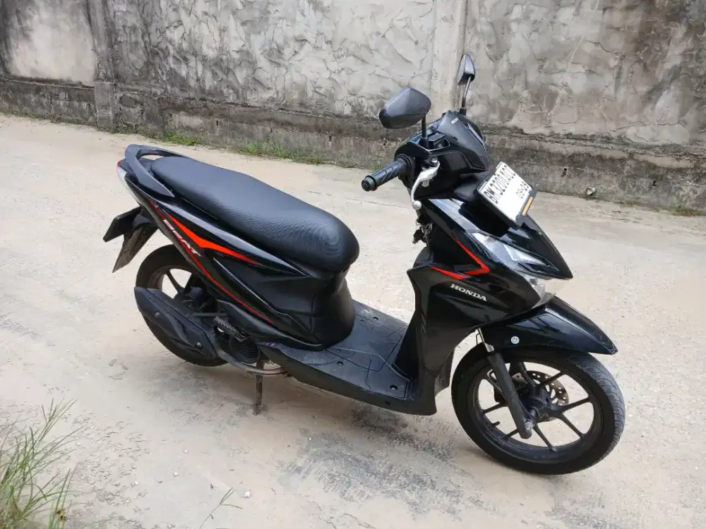 Honda New Beat FI Deluxe