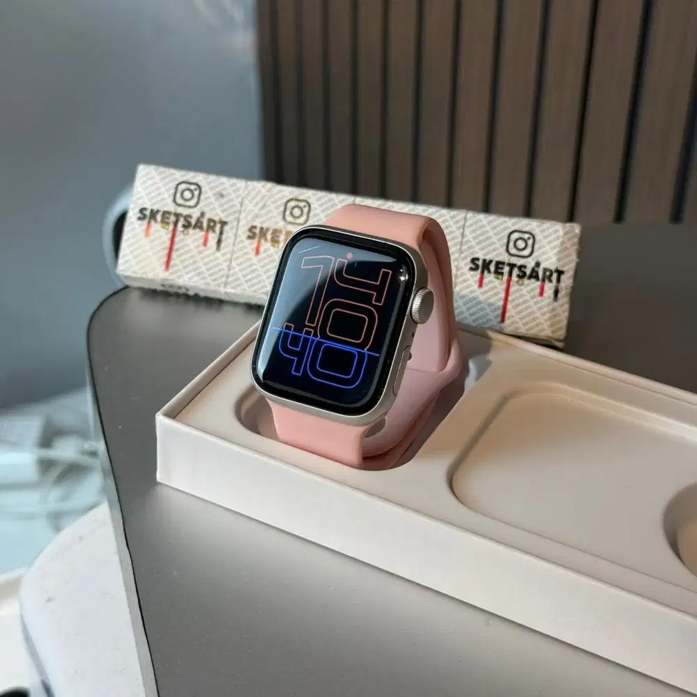 Apple Watch Series SE Gen 2 40mm Silver iwatch Battery Health 89%
