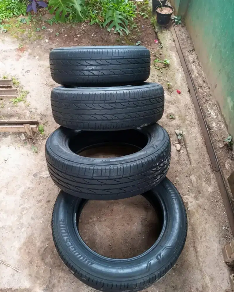 Ban Bridgestone Alenza Ring 17 uk 215/60_3 Ban tahun 2021_ 1 Ban 2022_