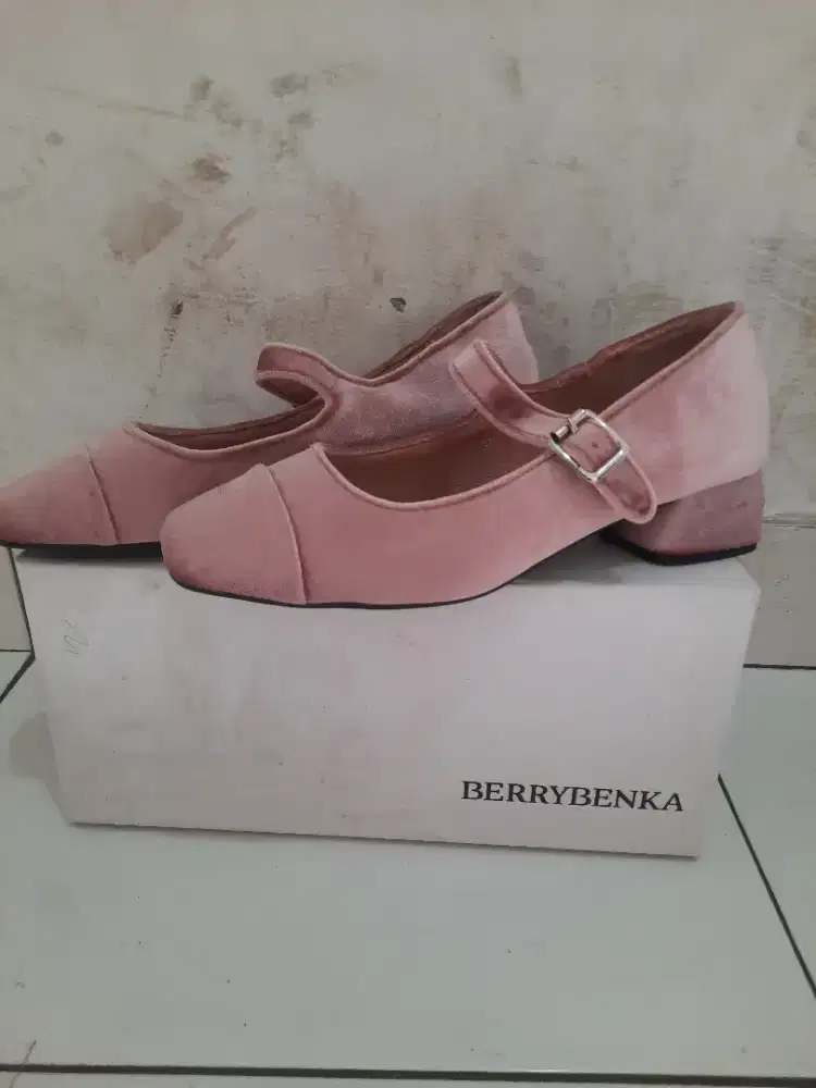 Sepatu Wanita Pink Salem