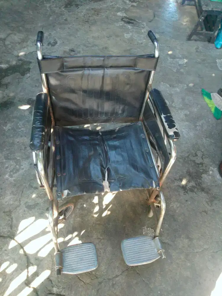 Kursi Roda Bekas