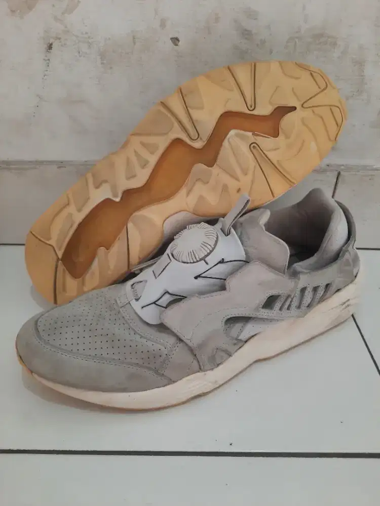 Sepatu  Tali putar Puma Trinomic