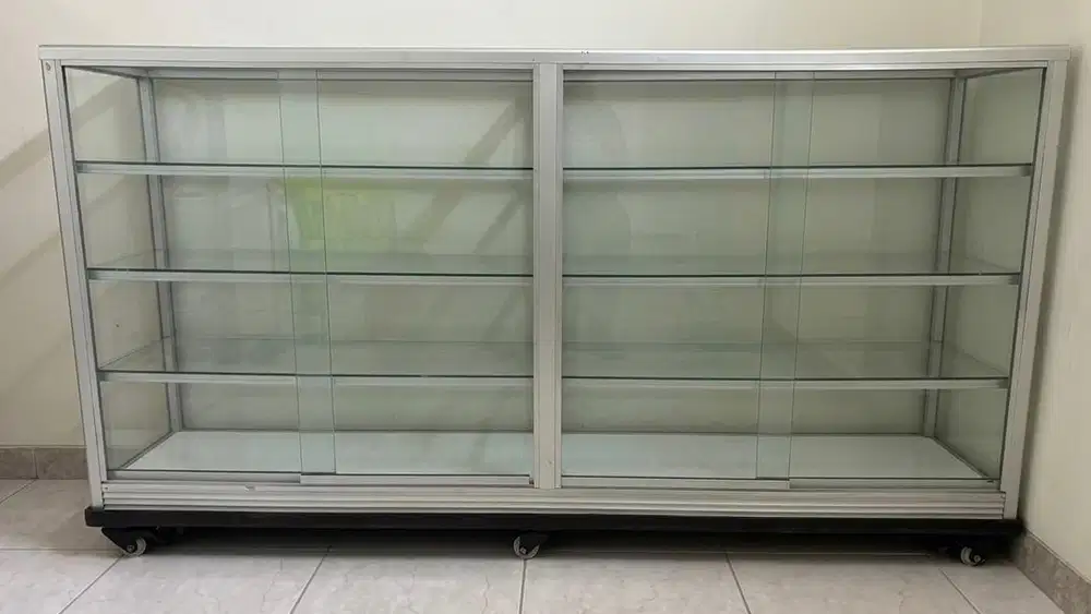 Etalase 2 meter