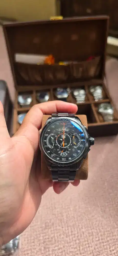 Jam tangan pria