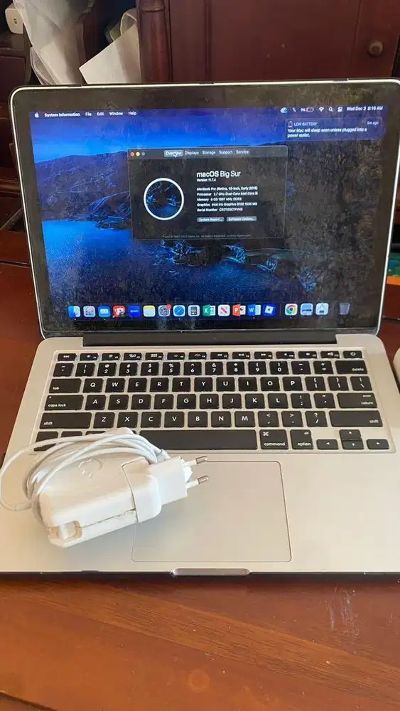 Macbook pro 2015 8/256gb