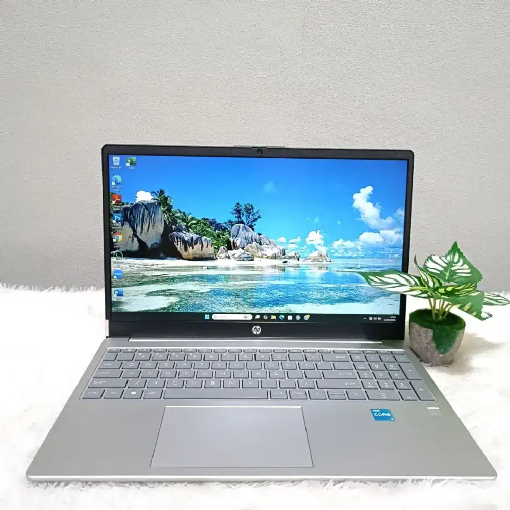 LAPTOP HP 15FD031WM CORE I3 N305 RAM8GB SSD256GB 15INCH FHD LIKE NEW