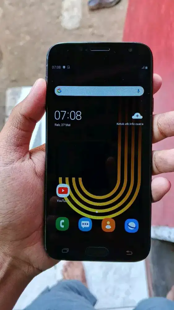 Samsung galaxy j7 pro