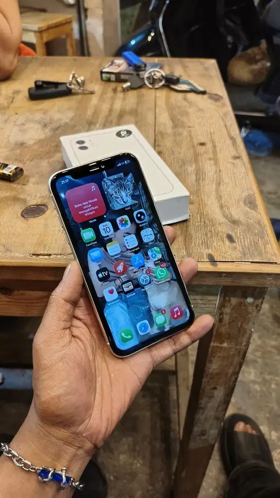 IPHONE 11 128 INTER